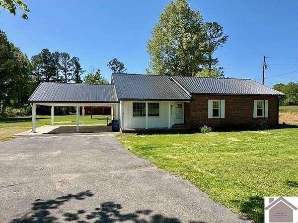 2.56 Acres of Land with Home for Sale in Benton, Kentucky