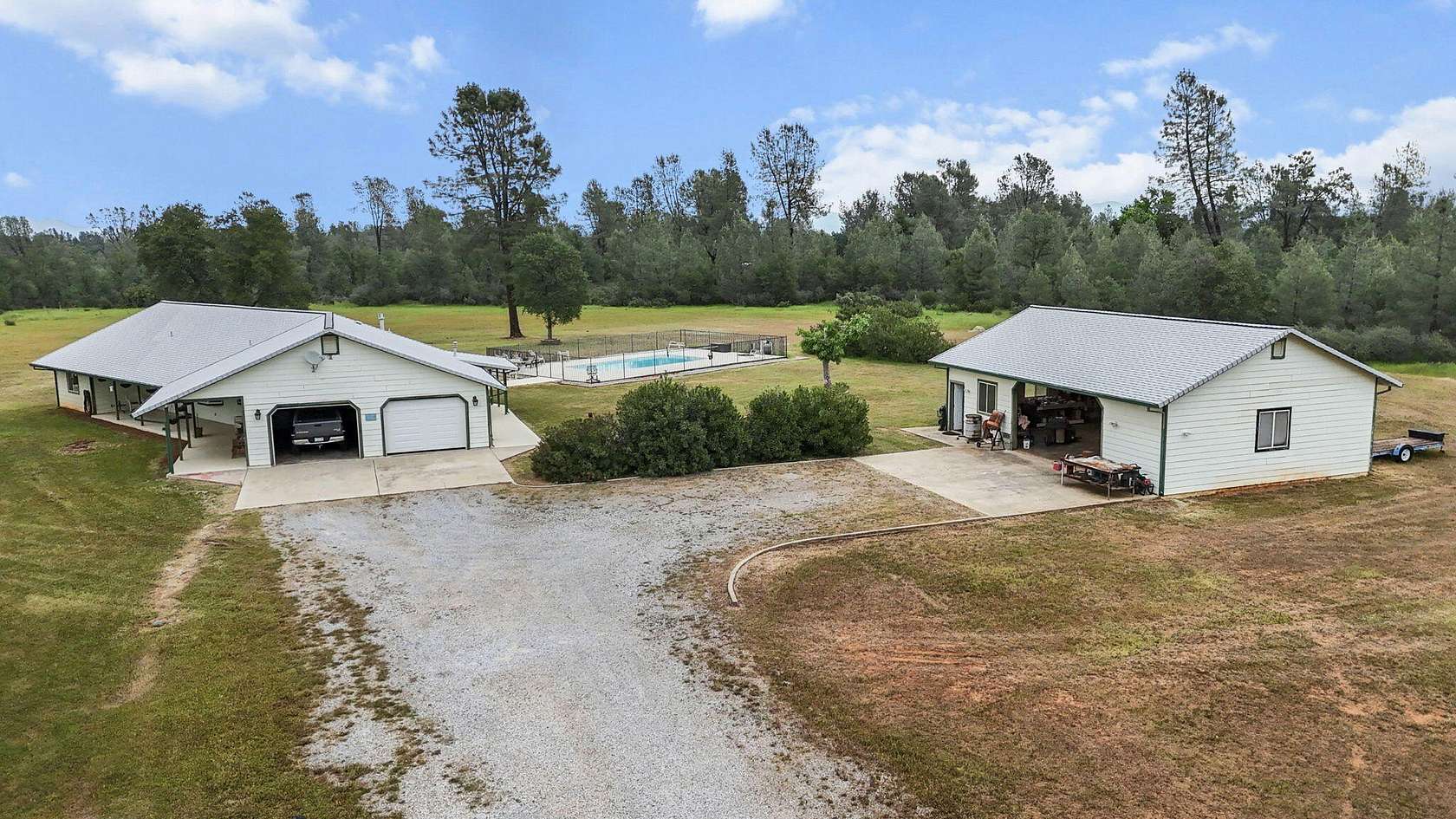 21.9 Acres of Land with Home for Sale in Anderson, California