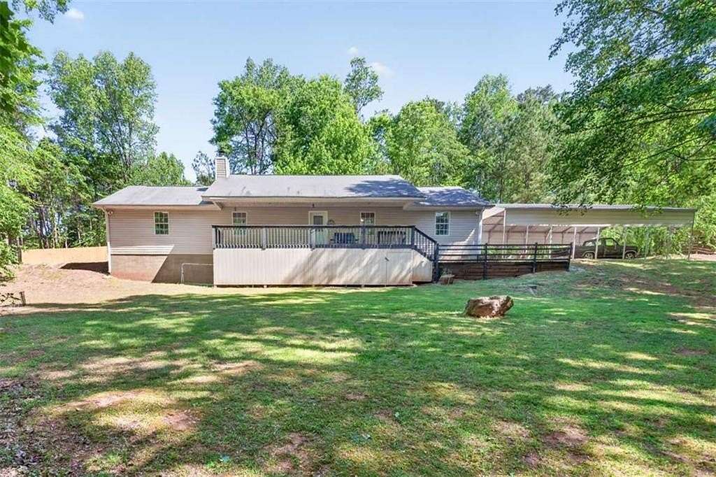 2.56 Acres of Land with Home for Sale in Pendergrass, Georgia