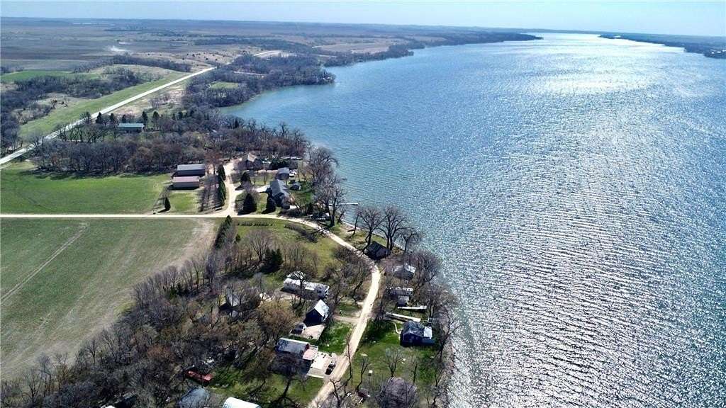 1 Acre of Residential Land for Sale in Clinton, Minnesota