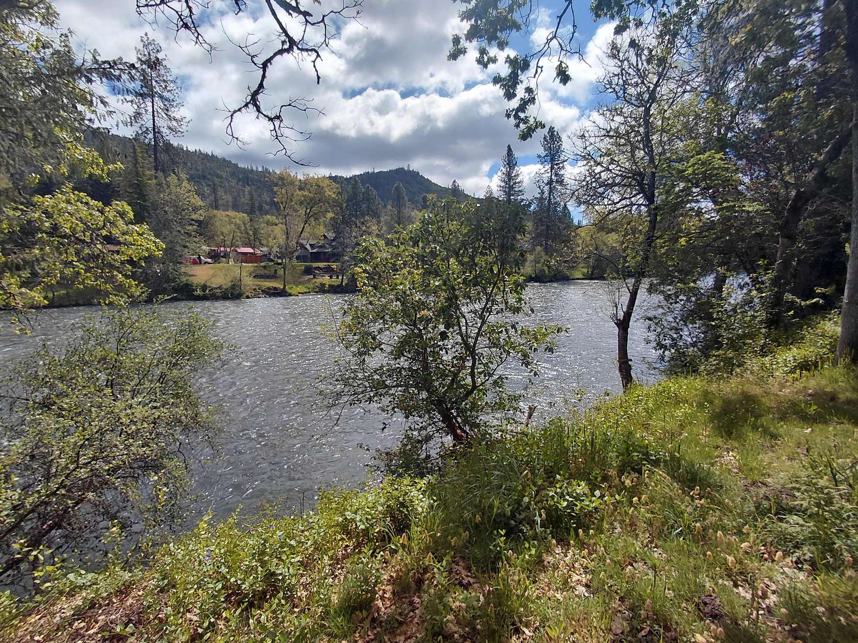 0.28 Acres of Residential Land for Sale in Shady Cove, Oregon