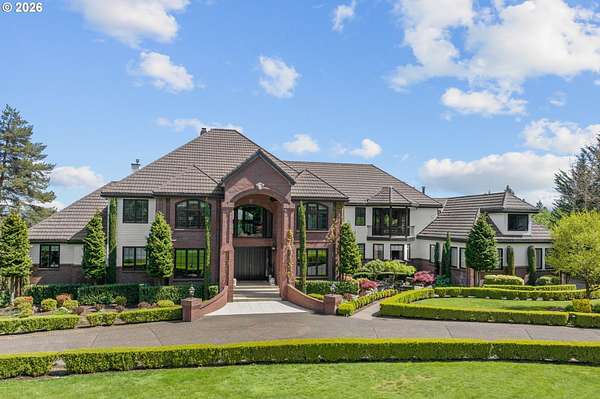 2.35 Acres of Land with Home for Sale in West Linn, Oregon