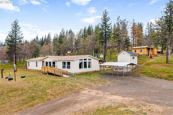5 Acres of Land with Home for Sale in Goldendale, Washington
