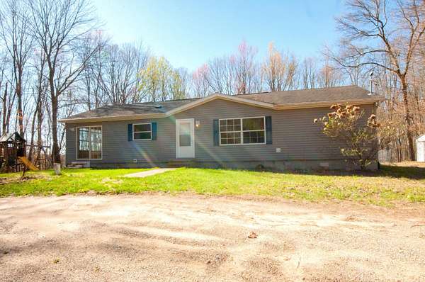 2.39 Acres of Land with Home for Sale in Battle Creek, Michigan