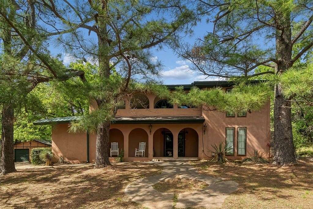 4.77 Acres of Land with Home for Sale in Oklahoma City, Oklahoma