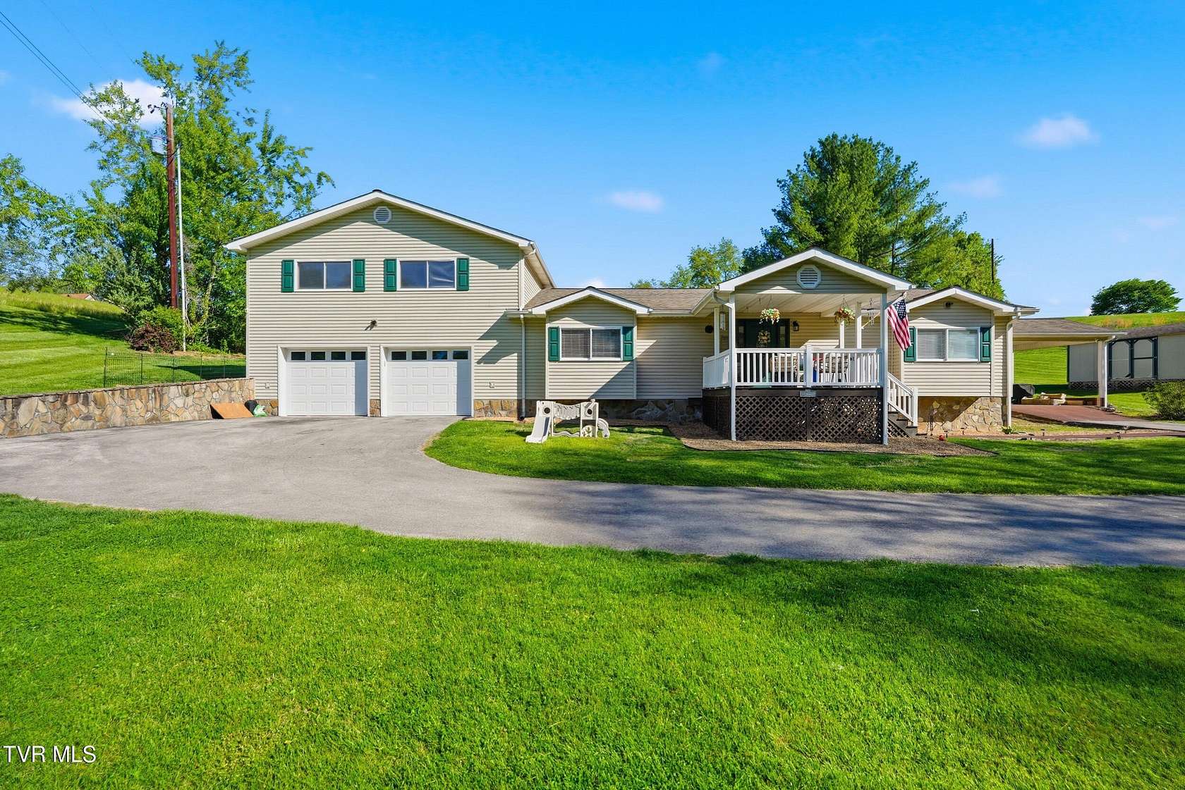 1.5 Acres of Land with Home for Sale in Big Stone Gap, Virginia