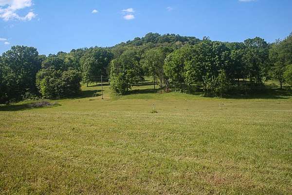 5 Acres of Residential Land for Sale in Thompson's Station, Tennessee