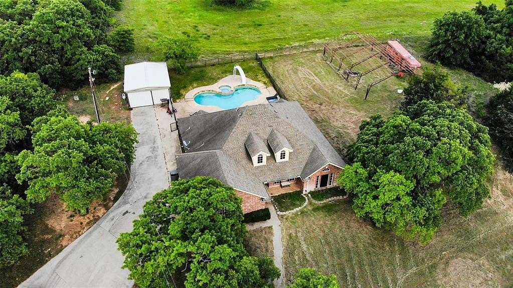3.38 Acres of Land with Home for Sale in Alvord, Texas
