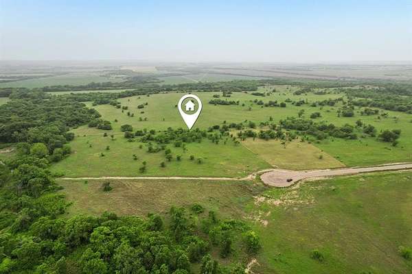 2.27 Acres of Residential Land for Sale in Itasca, Texas