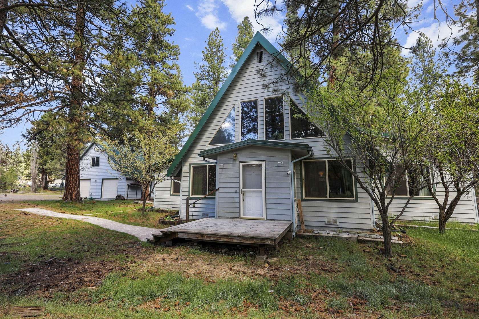 2.5 Acres of Land with Home for Sale in Dorris, California