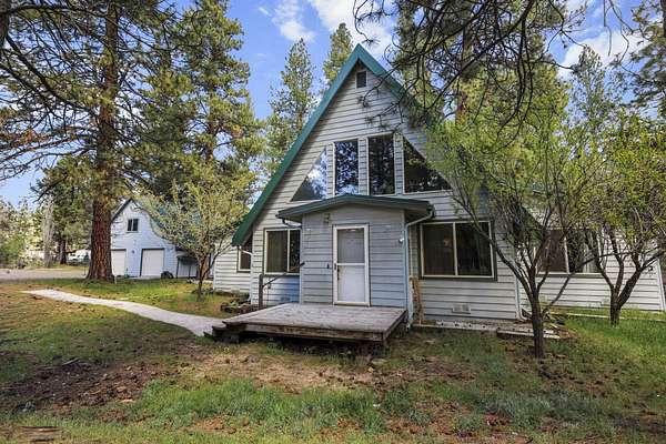 2.5 Acres of Land with Home for Sale in Dorris, California