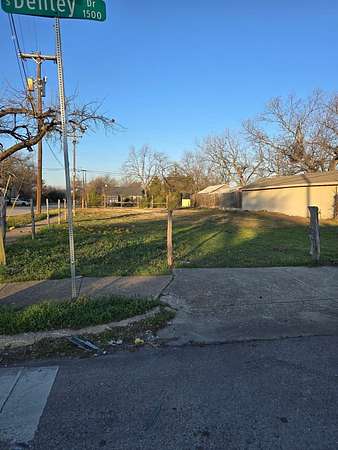 0.18 Acres of Mixed-Use Land for Sale in Dallas, Texas