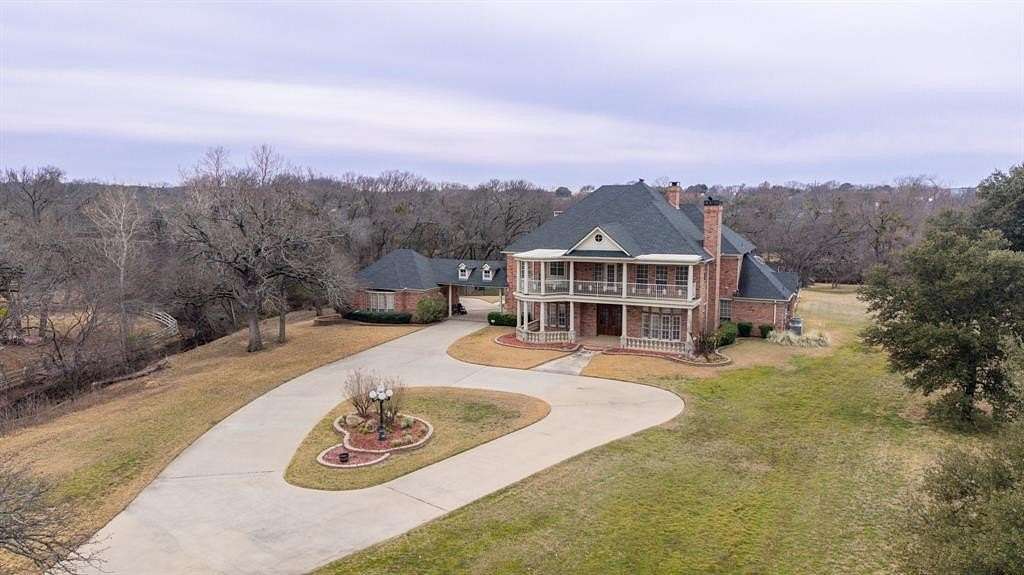 1.87 Acres of Land with Home for Sale in Kennedale, Texas