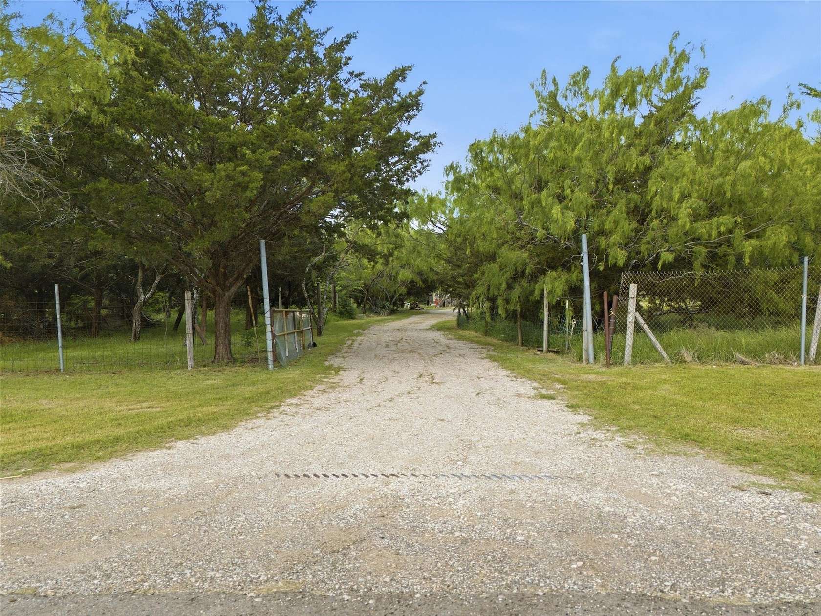 10 Acres of Land for Sale in Royse City, Texas
