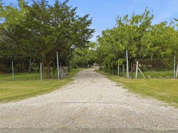 10 Acres of Land for Sale in Royse City, Texas