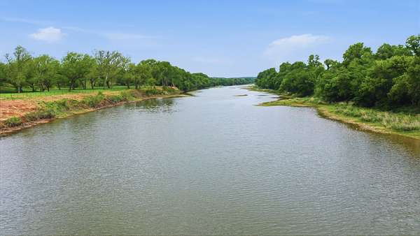 10.8 Acres of Land for Sale in Granbury, Texas