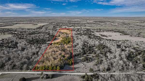 15 Acres of Recreational & Residential Land for Sale in Campbell, Texas