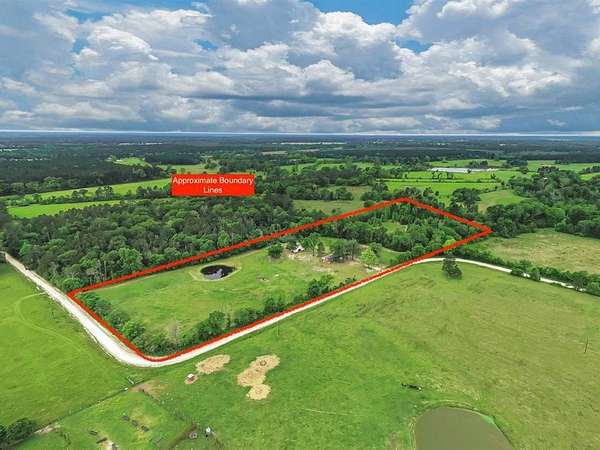 10.6 Acres of Land with Home for Sale in Kennard, Texas