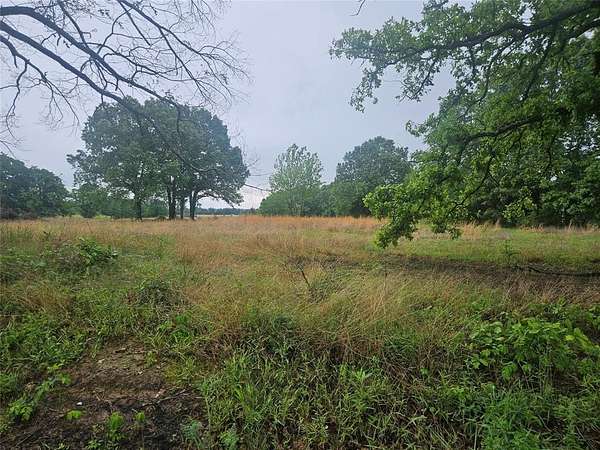3 Acres of Residential Land for Sale in Paris, Texas