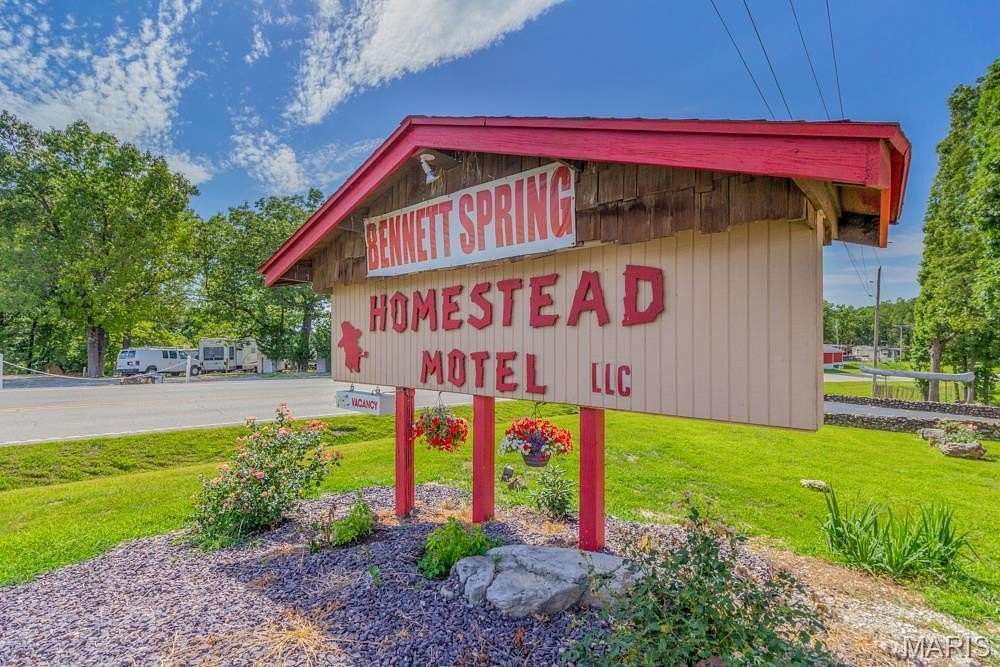 7.1 Acres of Improved Residential Land for Sale in Lebanon, Missouri