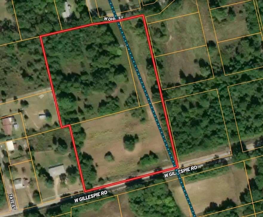 7 Acres of Mixed-Use Land for Sale in Palestine, Texas