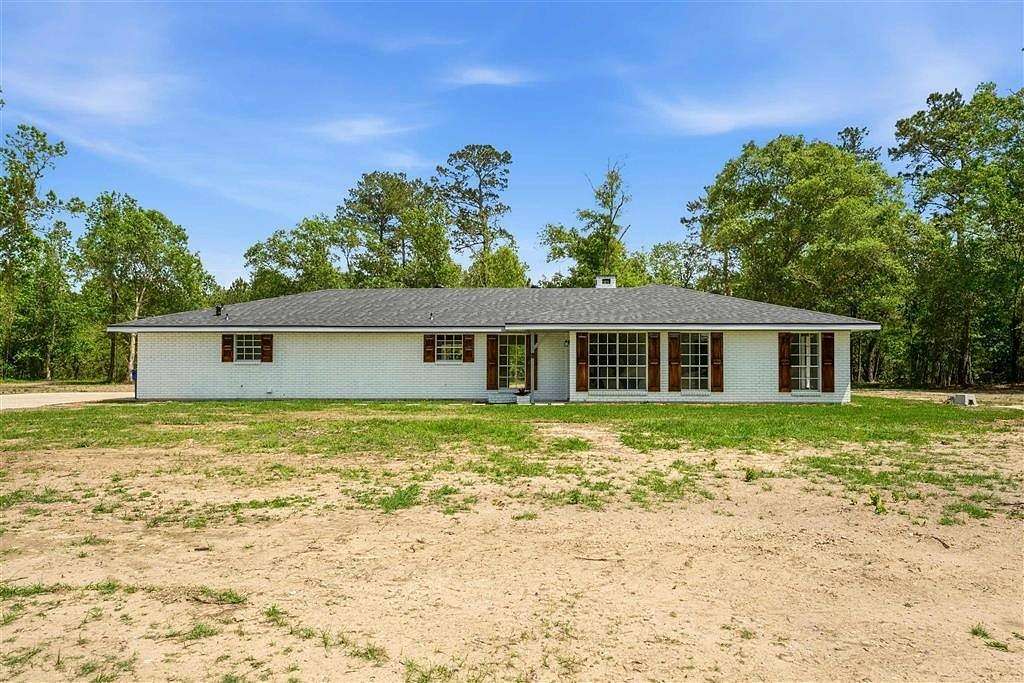 20 Acres of Land with Home for Sale in Starks, Louisiana