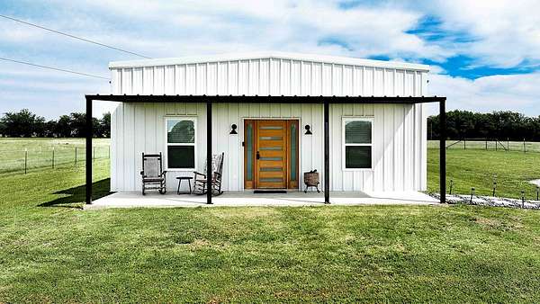 9 Acres of Land with Home for Sale in Campbell, Texas