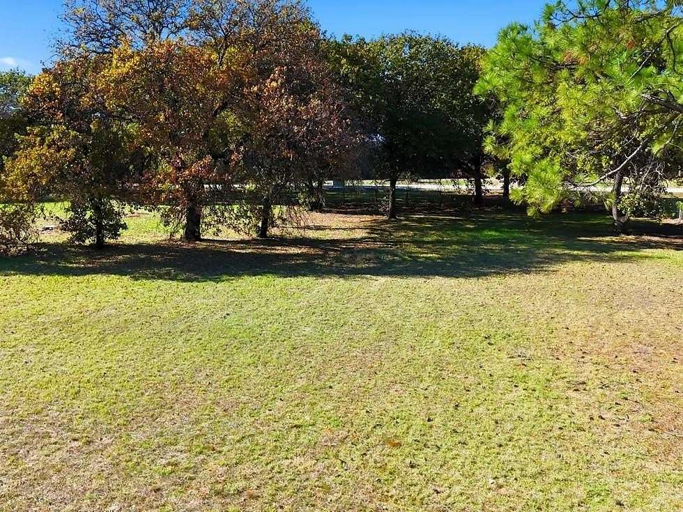 1 Acre of Residential Land for Sale in Double Oak, Texas