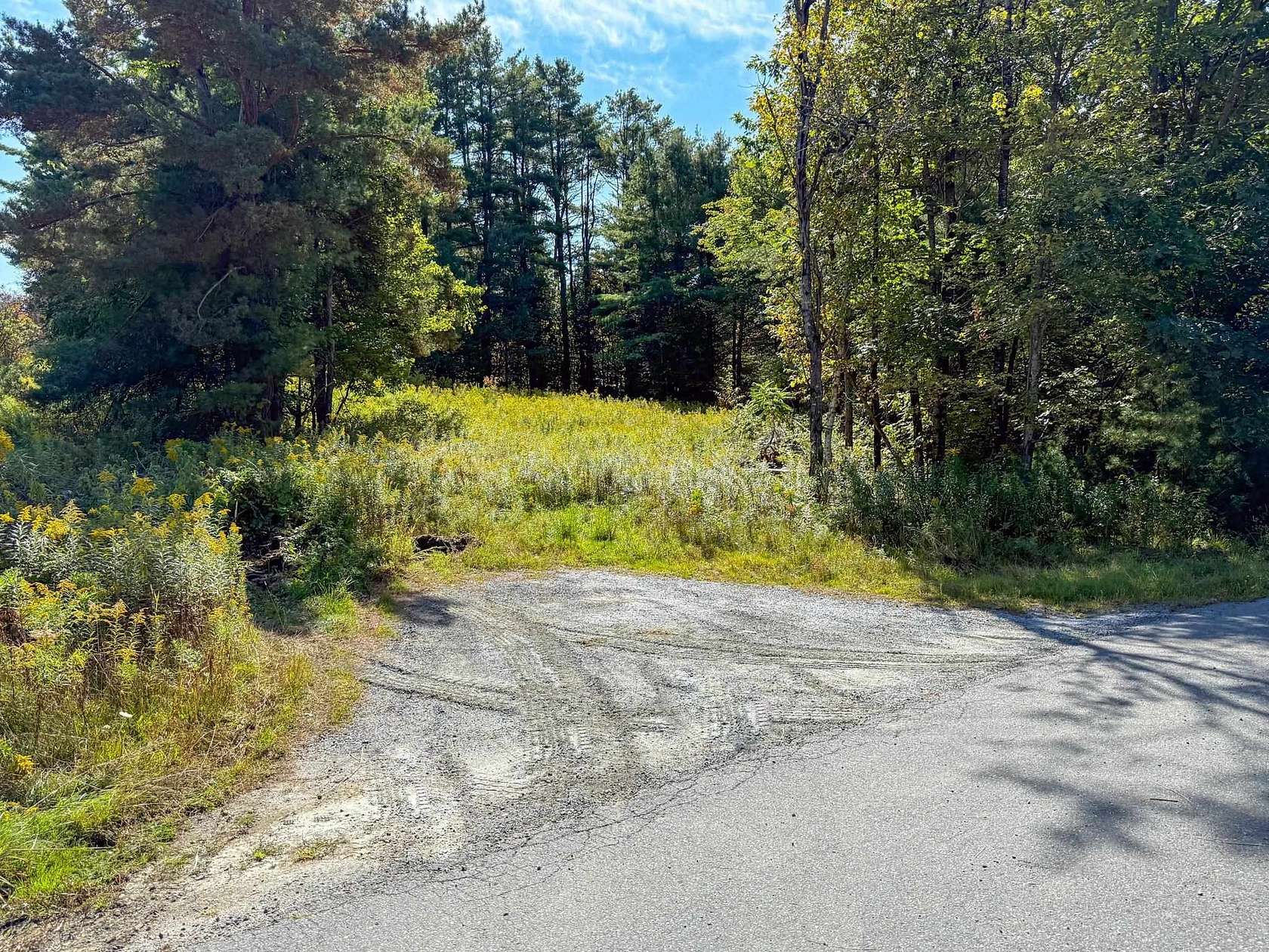 1.7 Acres of Residential Land for Sale in Hartford, Vermont