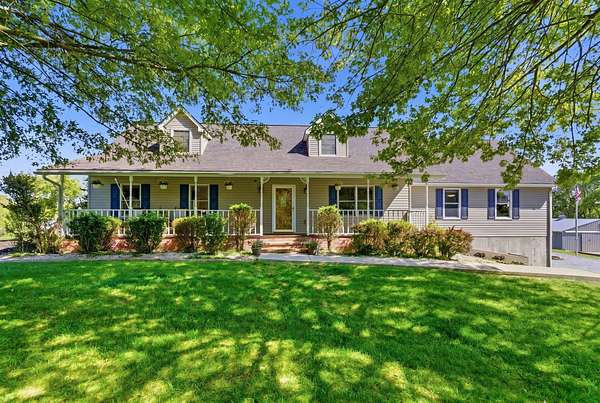 30 Acres of Land with Home for Sale in Sadieville, Kentucky