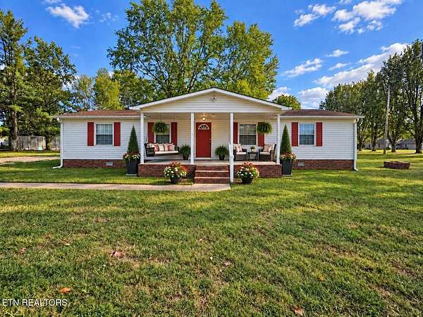1 Acre of Land with Home for Sale in Crab Orchard, Tennessee