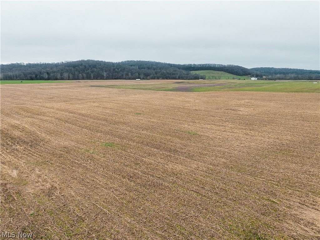 24.9 Acres of Land for Auction in Frazeysburg, Ohio