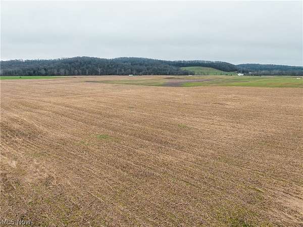 24.9 Acres of Land for Auction in Frazeysburg, Ohio