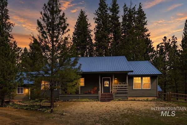 1.5 Acres of Land with Home for Sale in Idaho City, Idaho