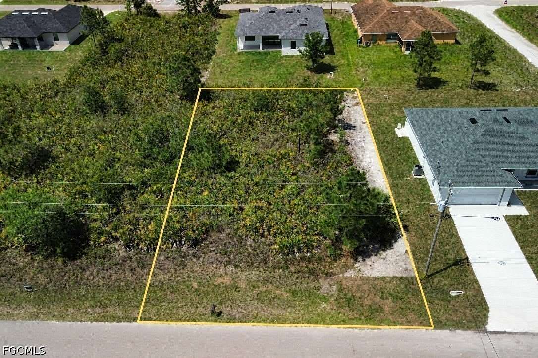 0.25 Acres of Residential Land for Sale in Lehigh Acres, Florida