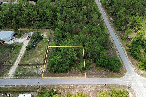 0.25 Acres of Residential Land for Sale in Lehigh Acres, Florida