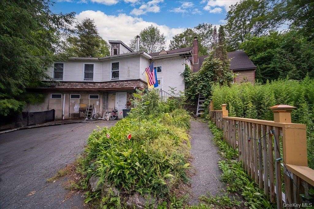 7 Acres of Land with Home for Sale in Woodbourne, New York