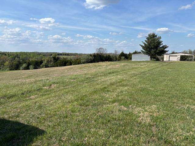 15 Acres of Land for Sale in Loretto, Kentucky