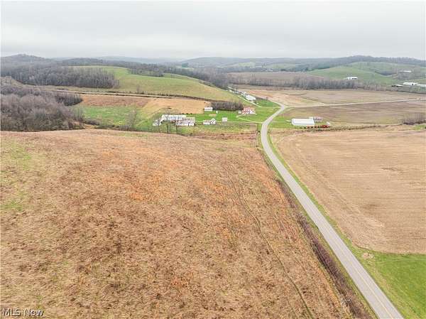 10.1 Acres of Land for Auction in Frazeysburg, Ohio