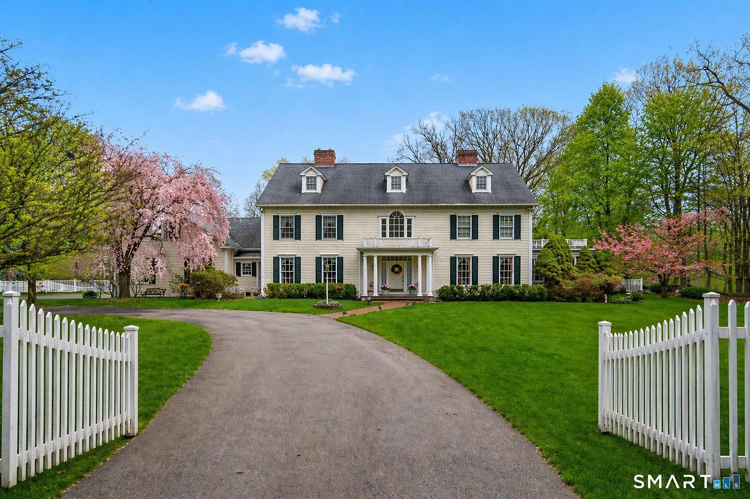 2.2 Acres of Land with Home for Sale in Woodbridge, Connecticut