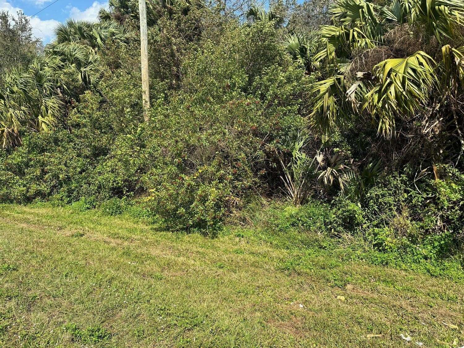 0.19 Acres of Residential Land for Sale in Okeechobee, Florida