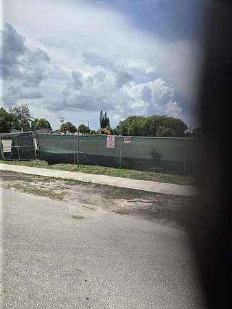 1 Acre of Residential Land for Sale in Okeechobee, Florida