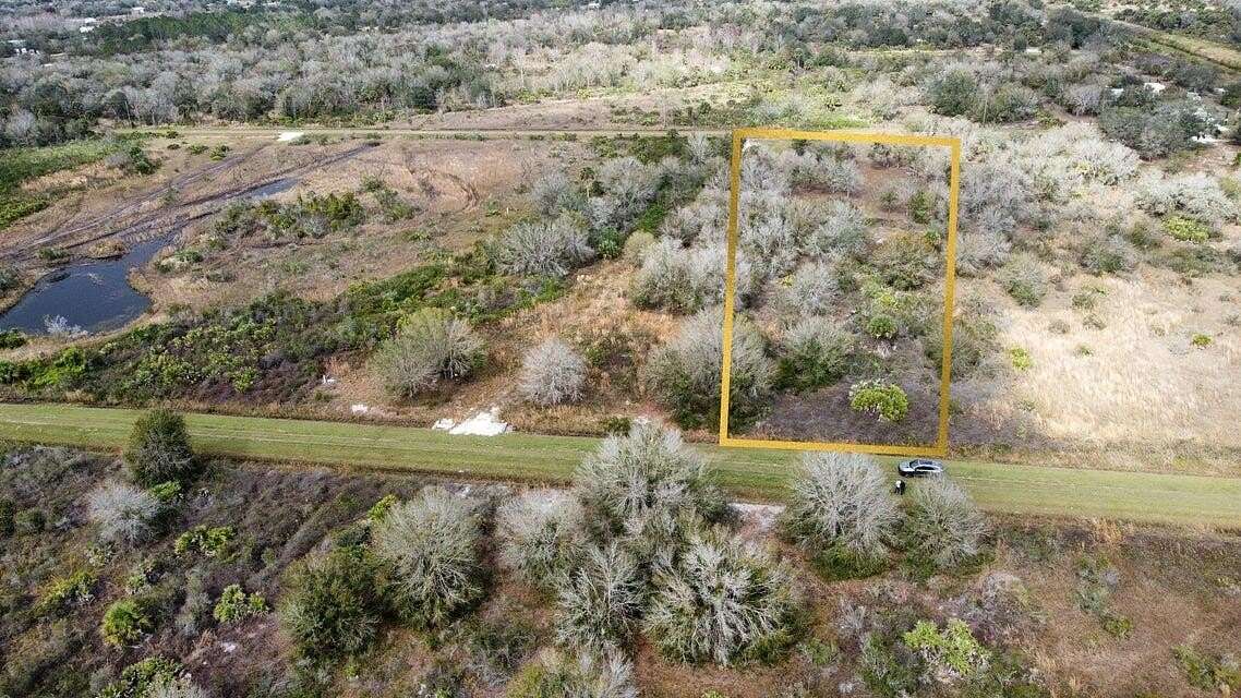 1.25 Acres of Land for Sale in Okeechobee, Florida