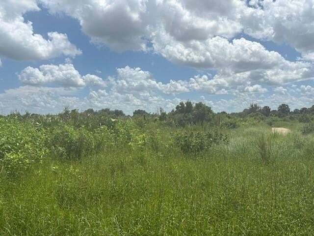 1.25 Acres of Land for Sale in Okeechobee, Florida