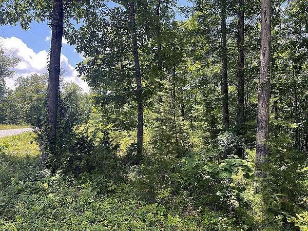 1.87 Acres of Land for Sale in Monticello, Kentucky