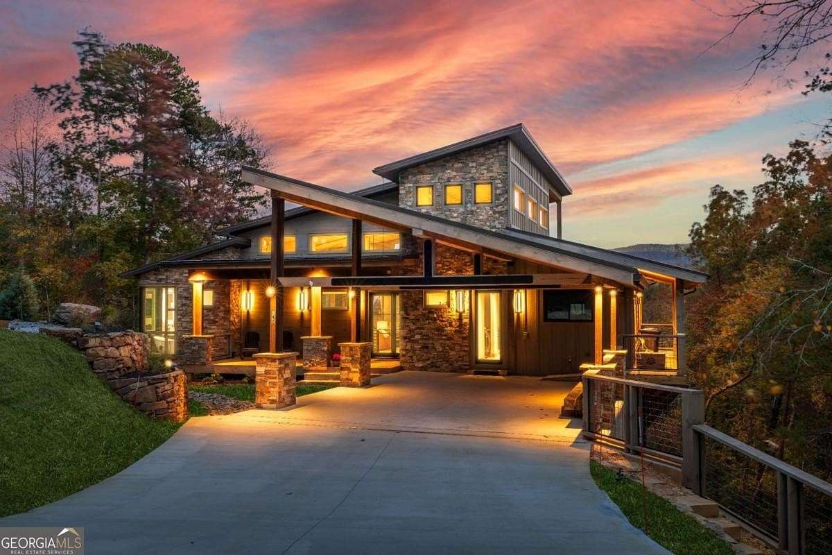 3.29 Acres of Land with Home for Sale in Blue Ridge, Georgia