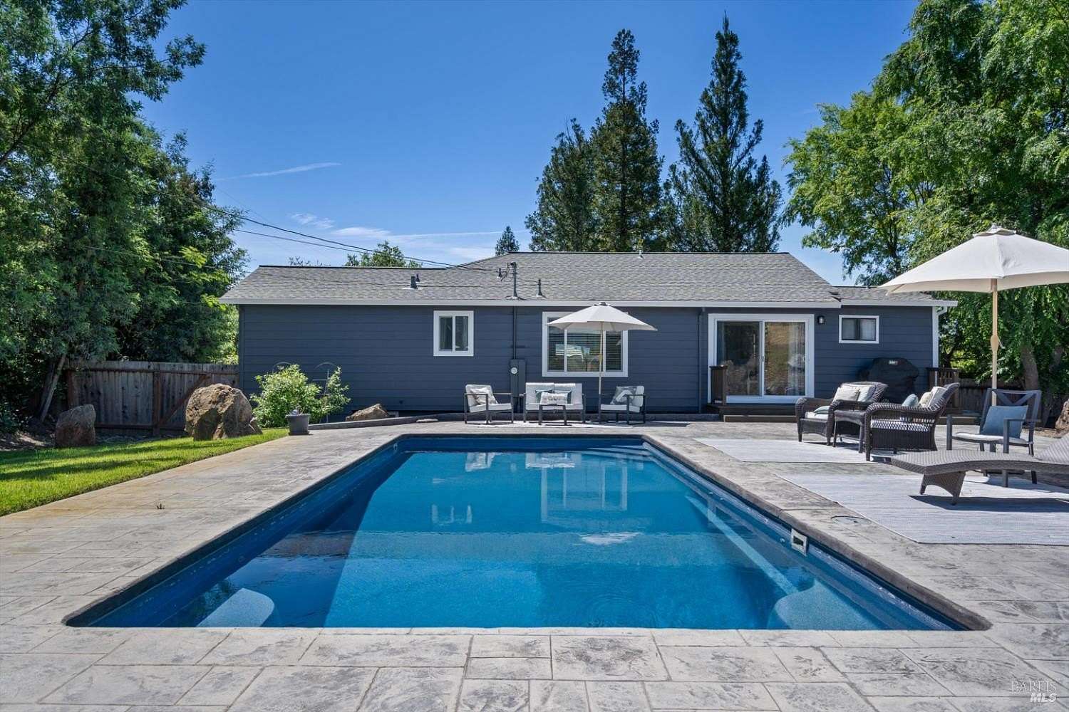 4.62 Acres of Land with Home for Sale in Healdsburg, California