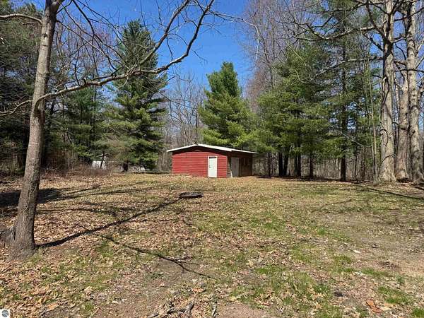 1 Acre of Residential Land for Sale in Lake, Michigan