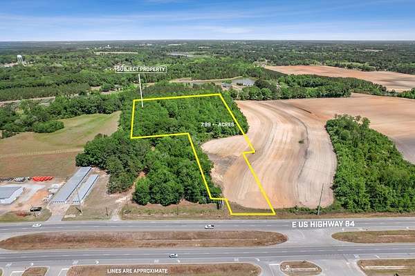 8 Acres of Mixed-Use Land for Sale in Cowarts, Alabama