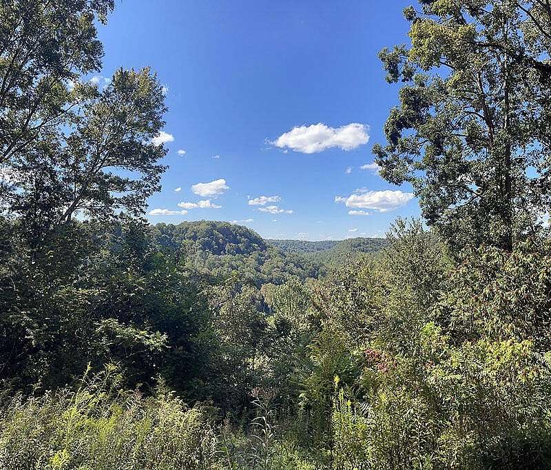 1.6 Acres of Land for Sale in Russell Springs, Kentucky